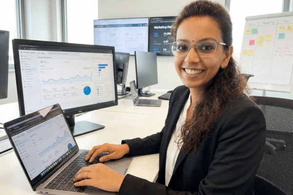 Digital Marketing Executive 600 X 400 Px 1